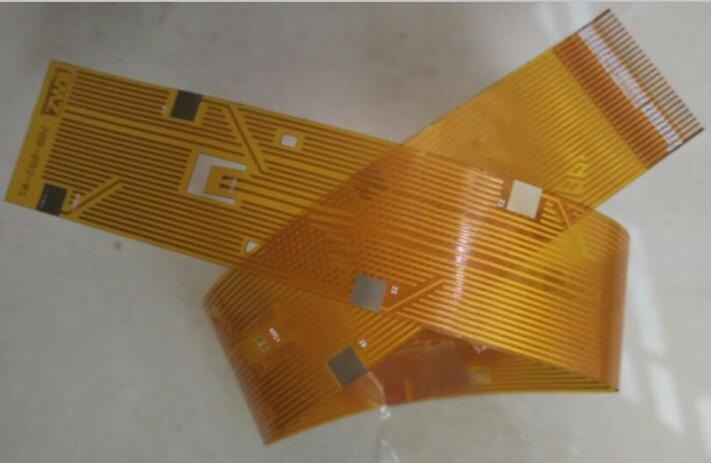What should be paid attention to during the welding of flexible circuit boards?