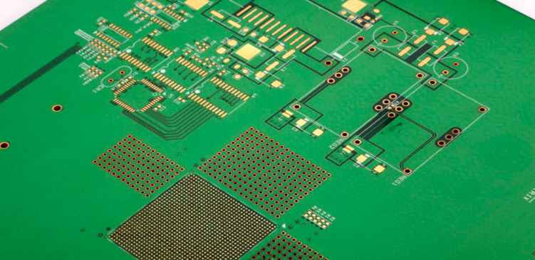 The basic method to minimize RF effect in PCB interconnect design