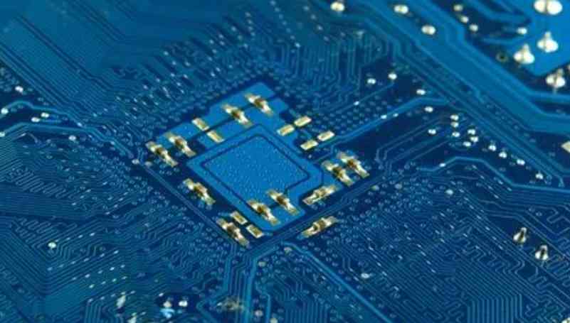 PCB A balanced laminated design of printed circuit boards