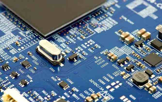 How to control creepage distance and clearance distance in high voltage PCB design?