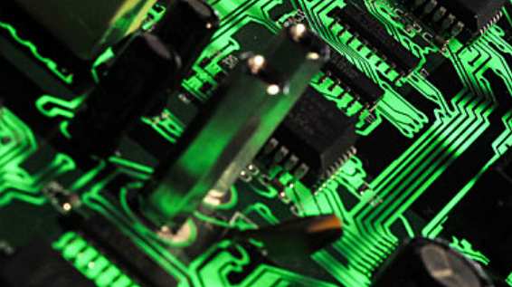 What should we pay attention to in the design of multilayer PCB routing with EMC technology