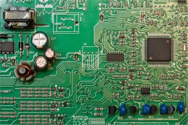 What knowledge does PCB design require?