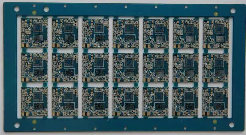 The circuit board manufacturer explains the method of manual welding