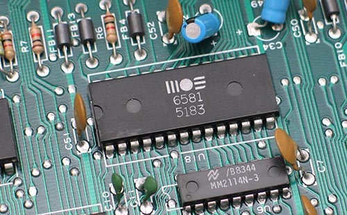 Electronic manufacturers explain the first half of the PCB design process