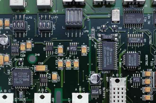 PCB circuit board inner plug hole process