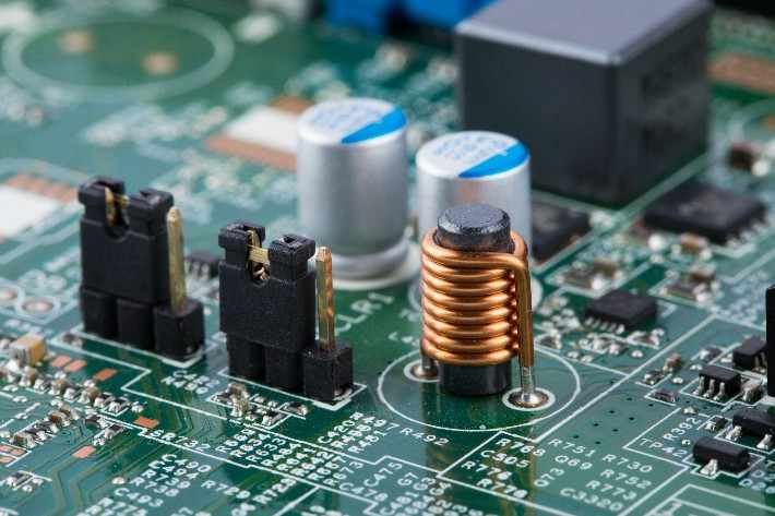 Influence of loss performance on high speed circuit boards