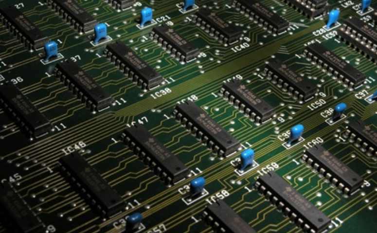 What is the shelf life of PCB? And how about the baking time and temperature?