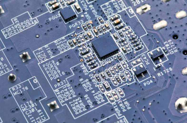 PCB routing guide