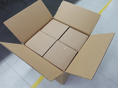 Shipping packaging